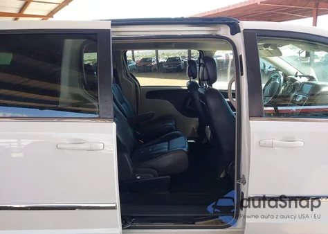 2012 Chrysler Town & Country Touring из США, поврежденный, VIN 2C4RC1BG7CR282212